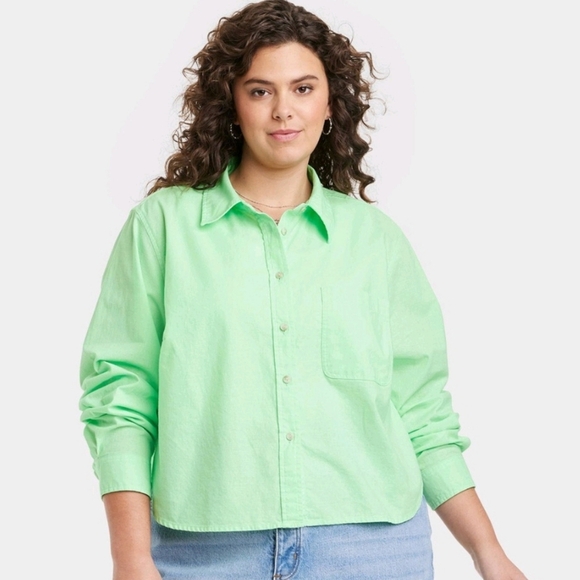 Women's Long Sleeve Collared Button-Down Shirt - 2X Universal Thread - Picture 1 of 14
